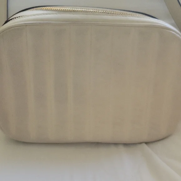 Coach Ivory Quilted Crossbody Bag - Picture 5 of 9